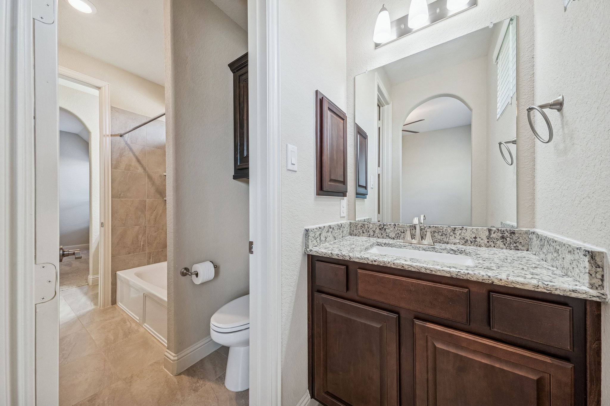 15443 Wildpoint Dr-023.jpg