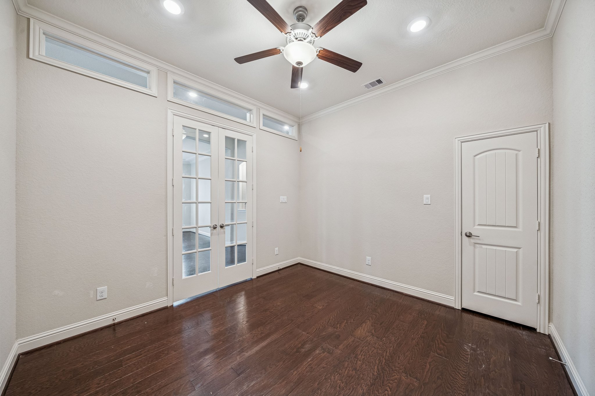 15443 Wildpoint Dr-027.jpg