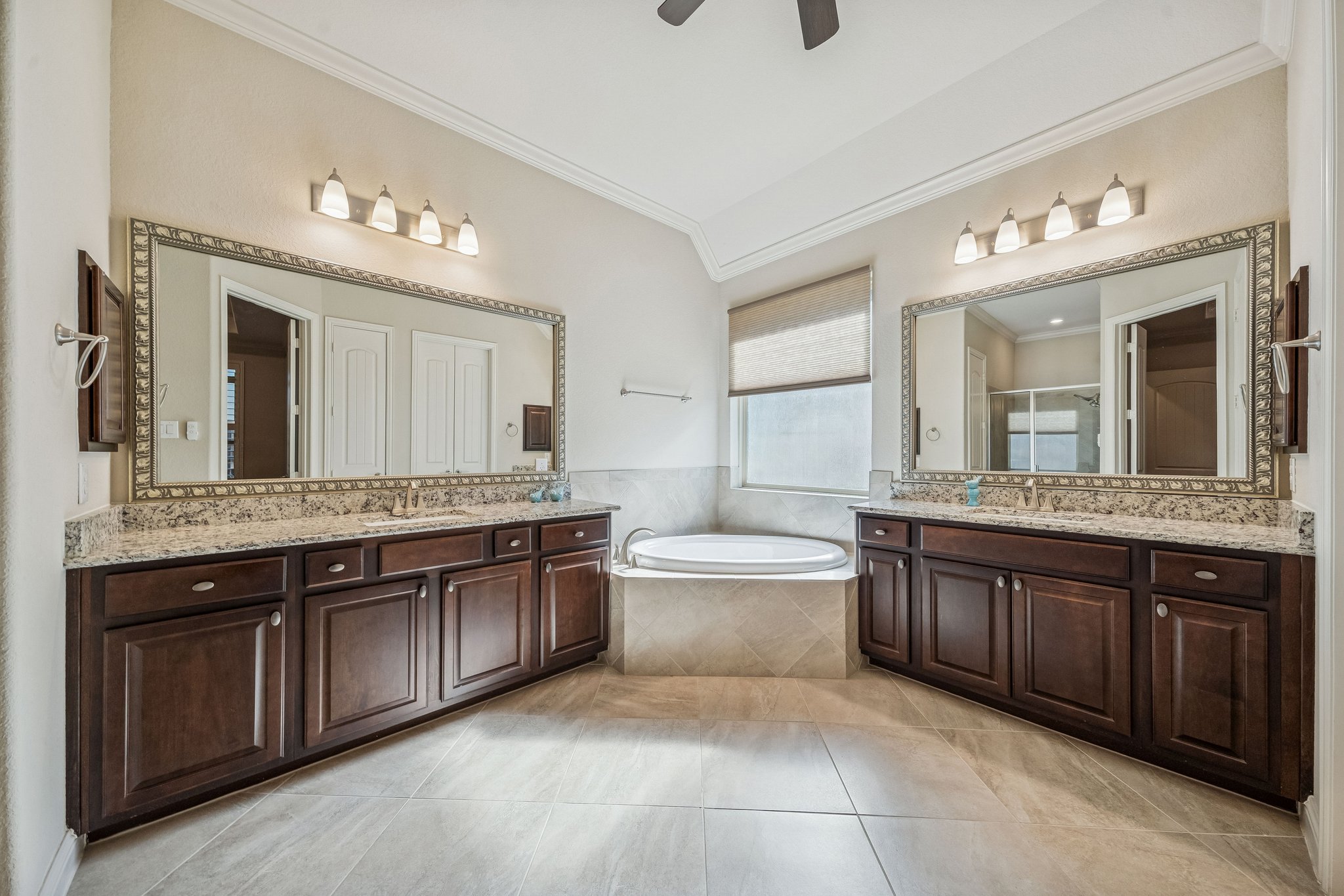 15443 Wildpoint Dr-030.jpg