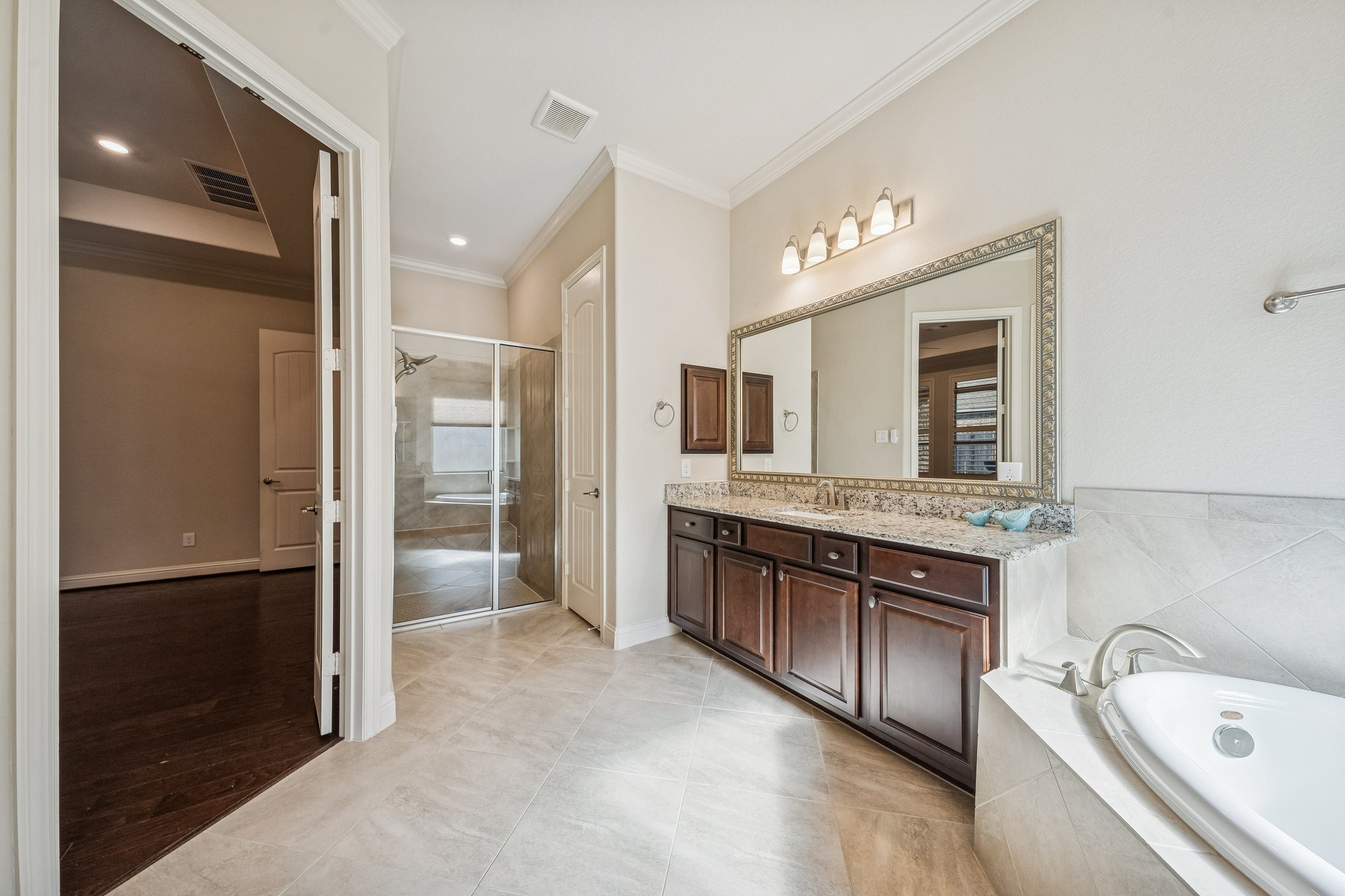 15443 Wildpoint Dr-031.jpg