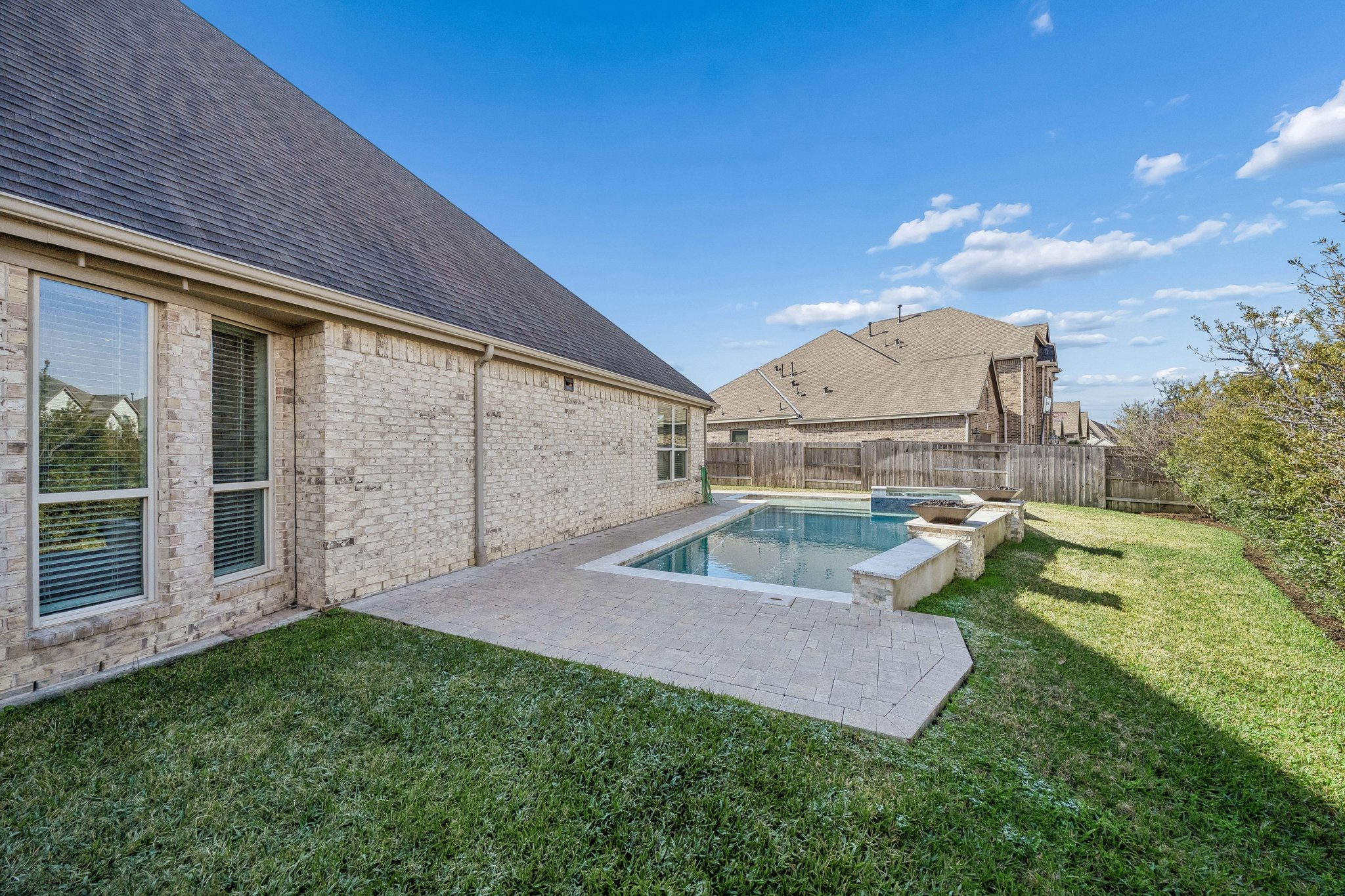 15443 Wildpoint Dr-040.jpg