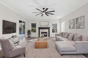 6Y8A6638 virtually staged.jpeg