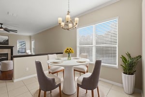 6Y8A6663 virtually staged.jpeg