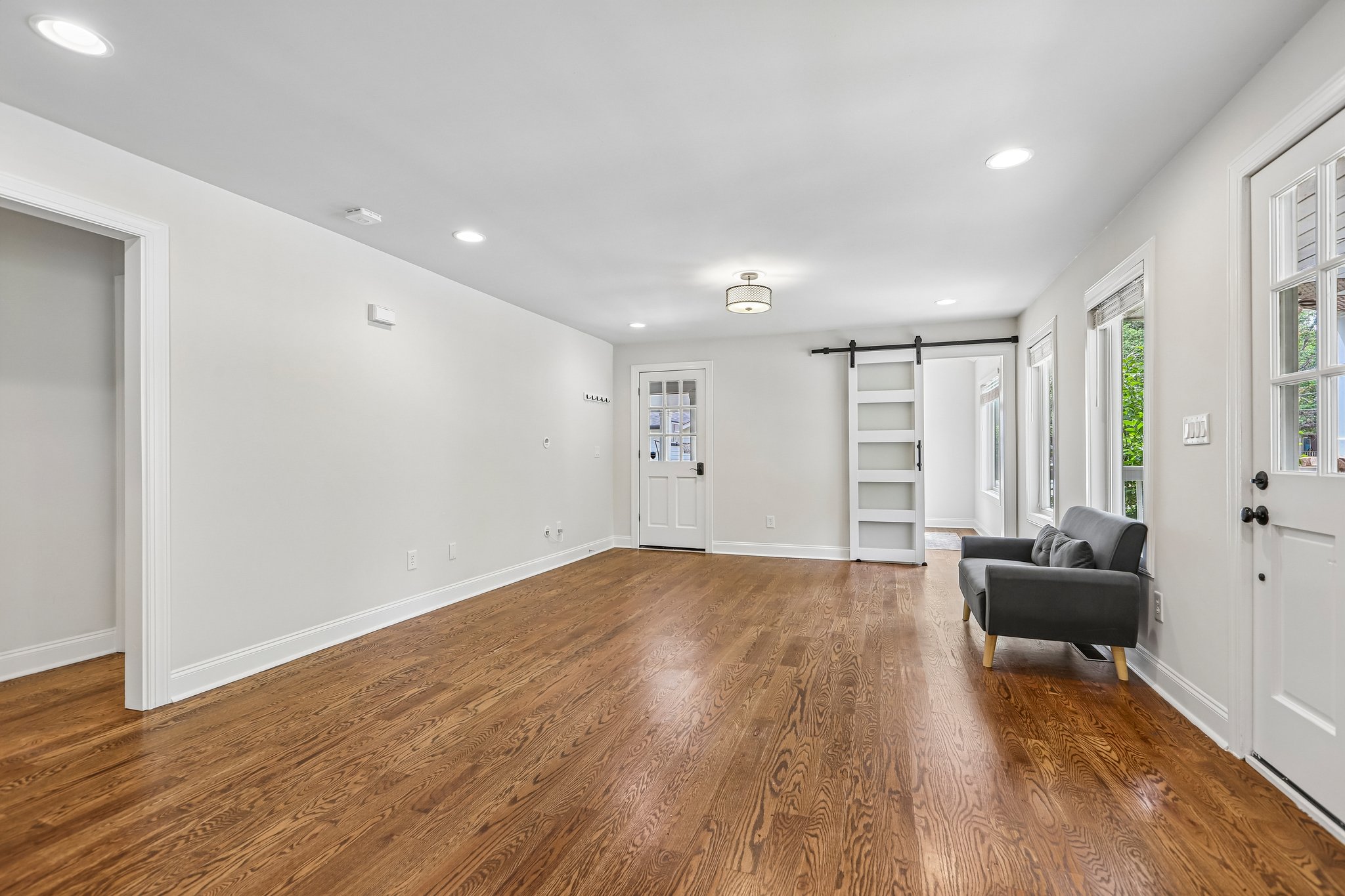 Foote St NE-S0306-007.jpg