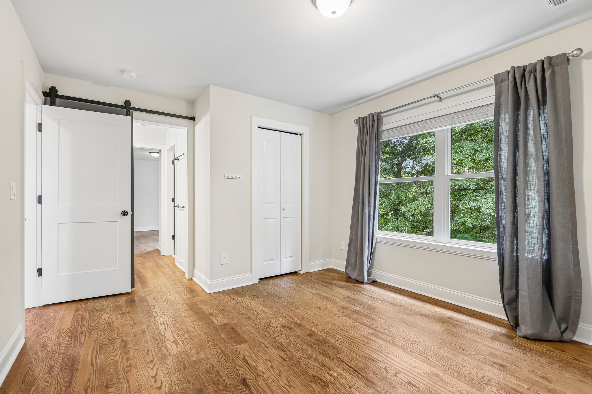 Foote St NE-S0306-020.jpg