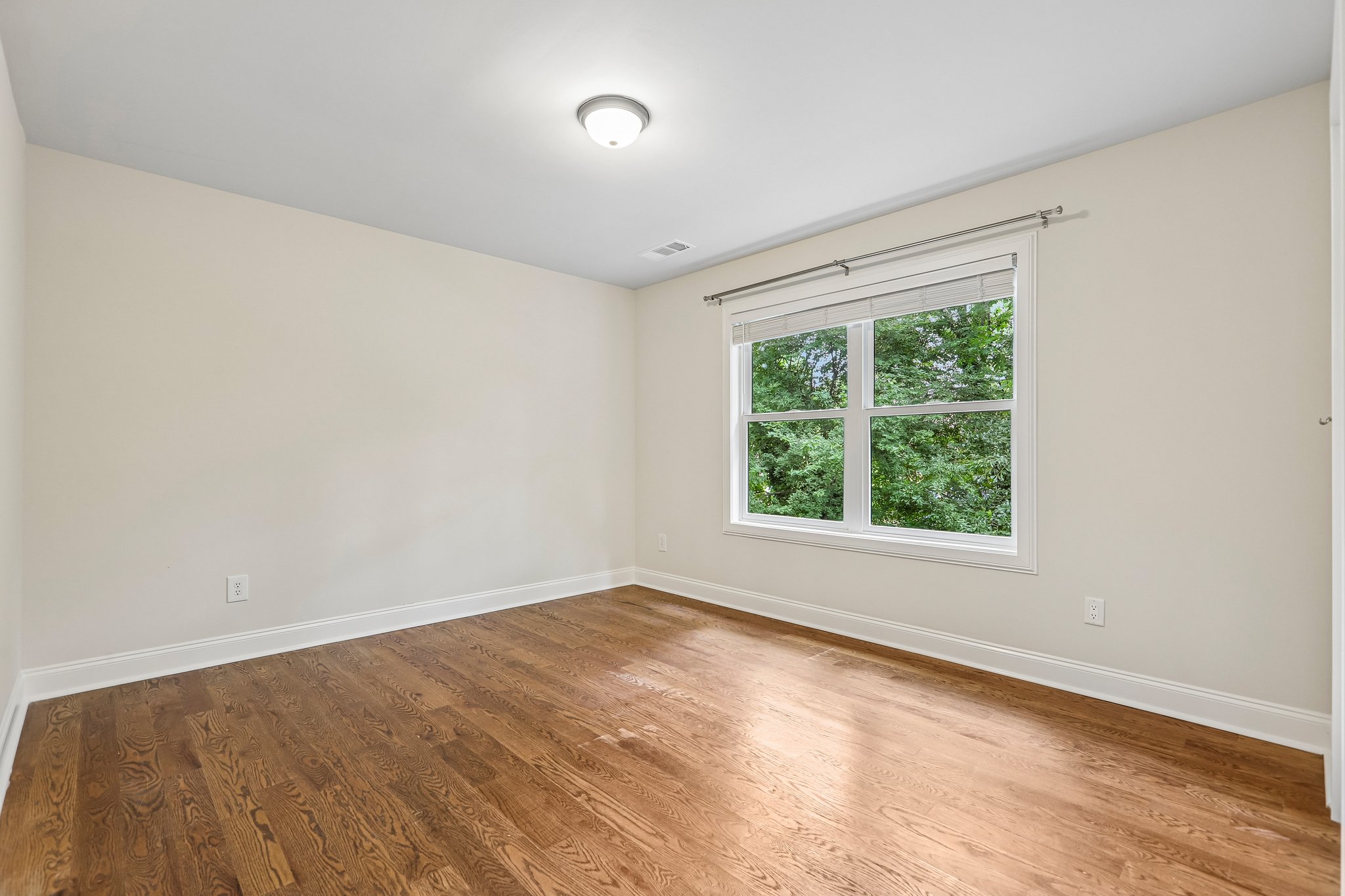 Foote St NE-S0306-024.jpg