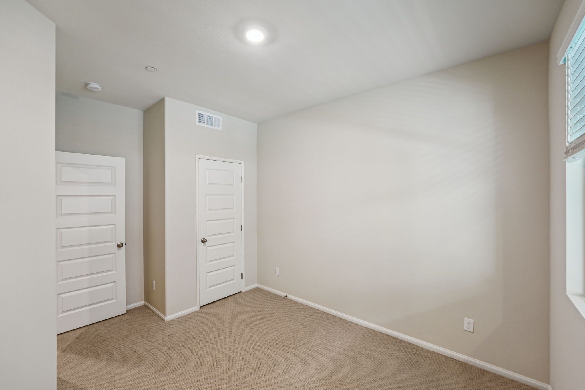 So Cal - Stratus - 1545 Stratus Dr Pomona CA 91768 - 024