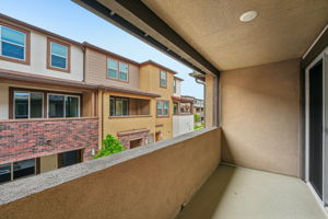 So Cal - Stratus - 1545 Stratus Dr Pomona CA 91768 - 027