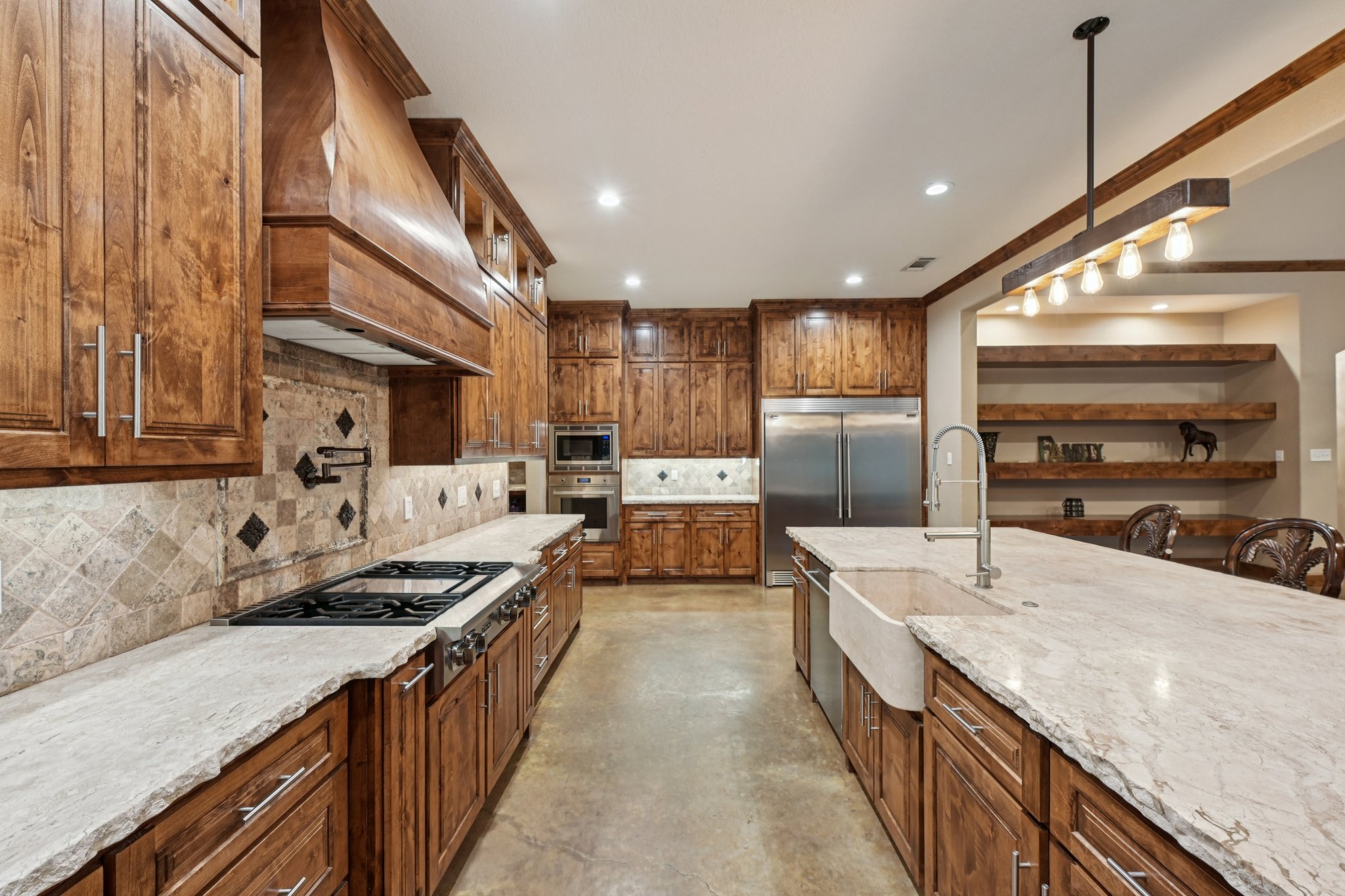 Shady Oaks Dr-S0810-022.jpg