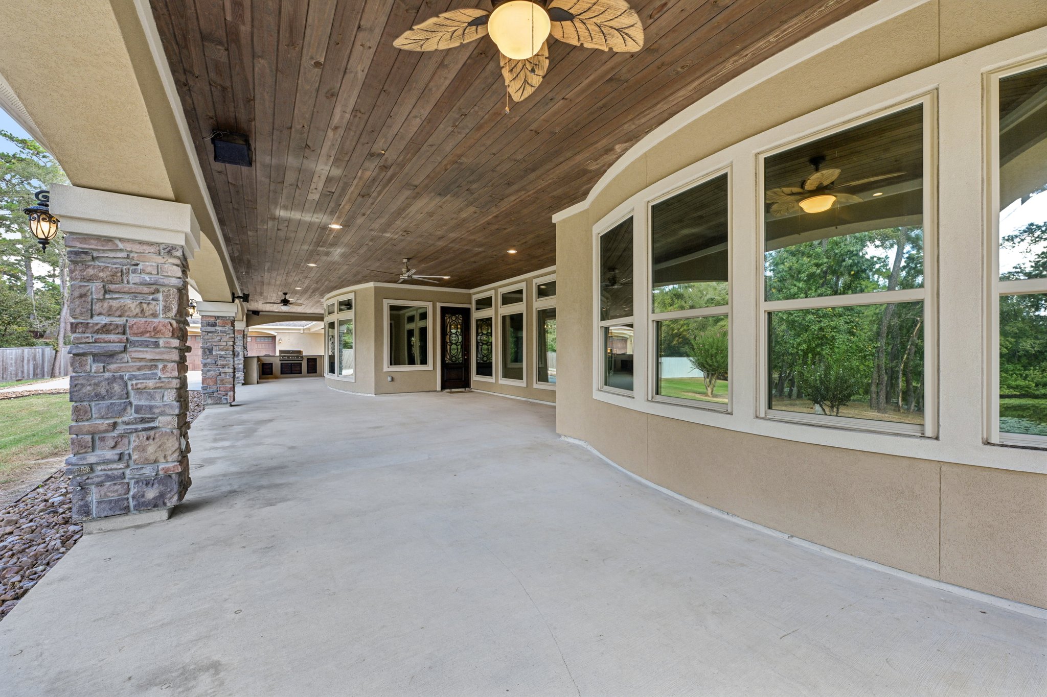 Shady Oaks Dr-S0810-046.jpg