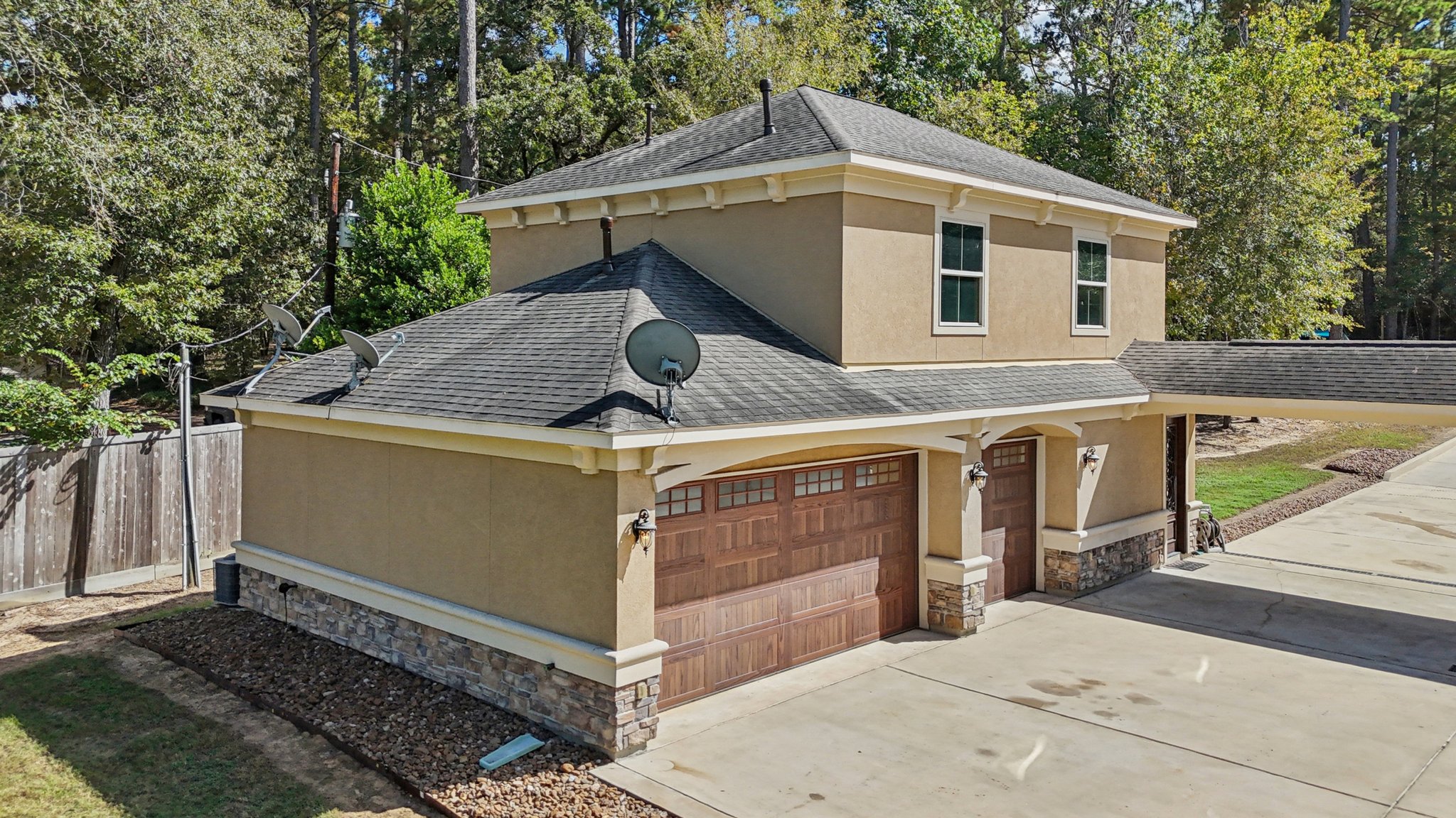 Shady Oaks Dr-S0810-062.jpg