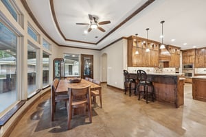 Shady Oaks Dr-S0810-018.jpg