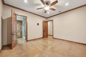 Shady Oaks Dr-S0810-036.jpg