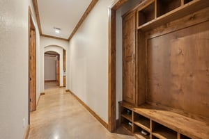 Shady Oaks Dr-S0810-038.jpg