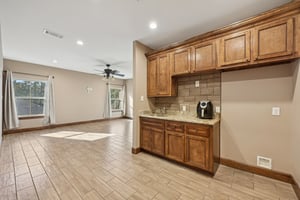 Shady Oaks Dr-S0810-040.jpg
