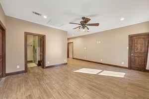 Shady Oaks Dr-S0810-041.jpg