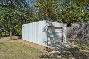 Shady Oaks Dr-S0810-053.jpg