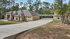 Shady Oaks Dr-S0810-057.jpg