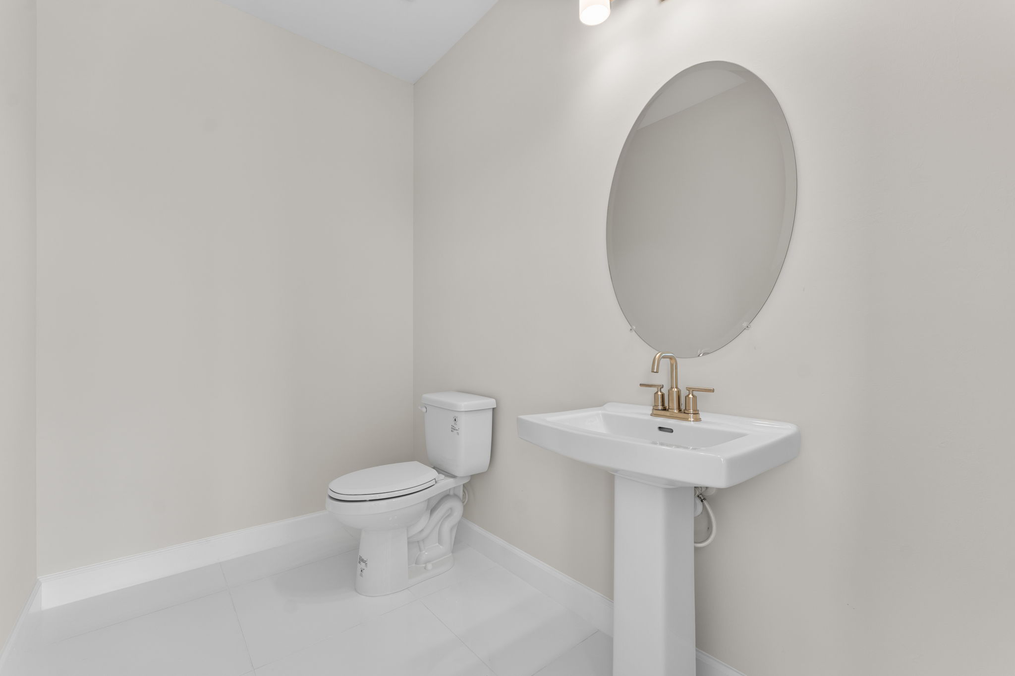 Loft 1/2 bath