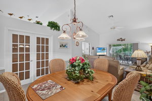Dining Room 4 of 4