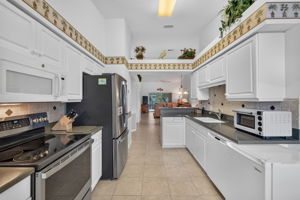 Kitchen 3 of 3
