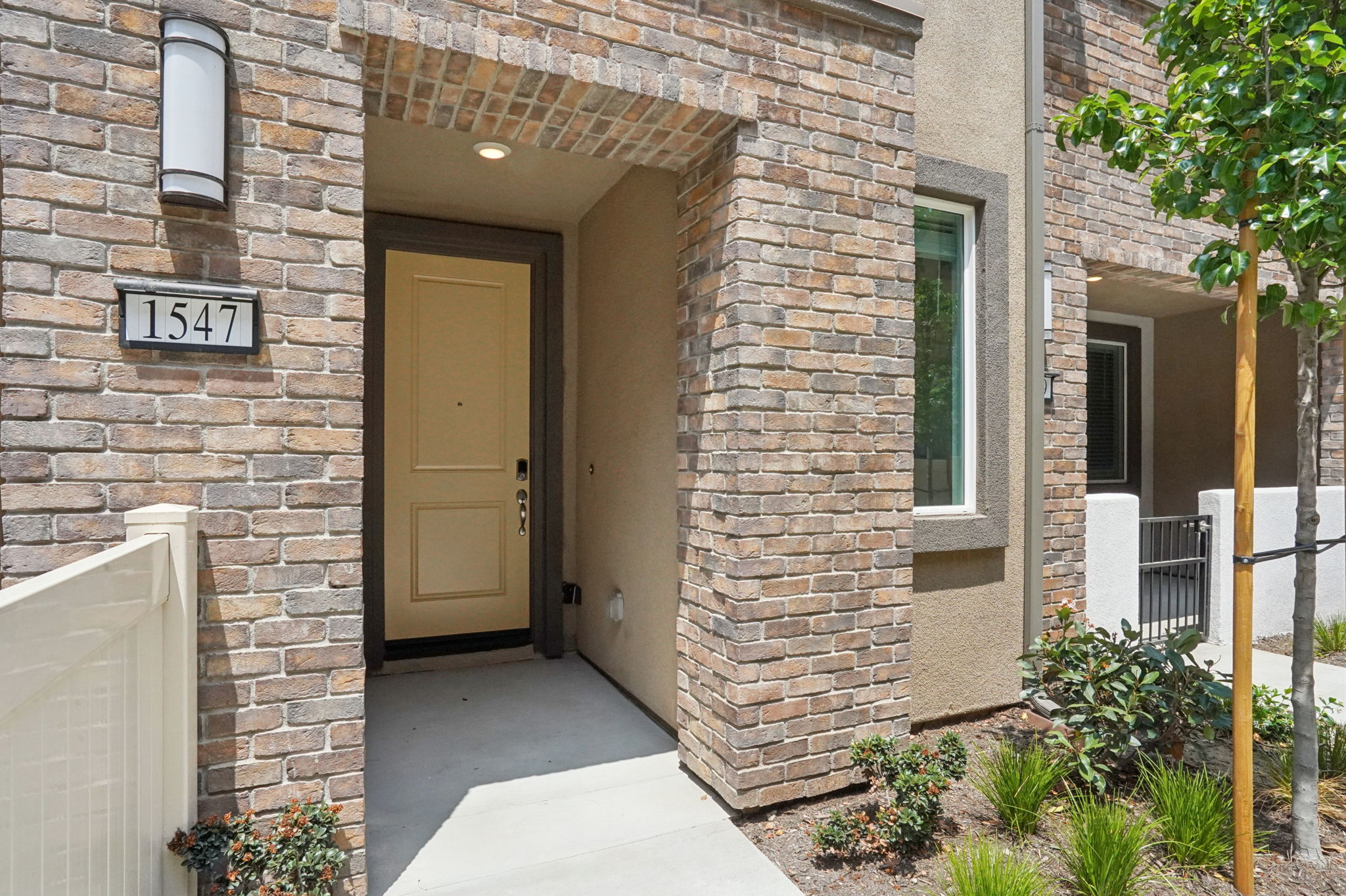So Cal - Stratus - 1547 Stratus Dr Pomona CA 91768 - 003