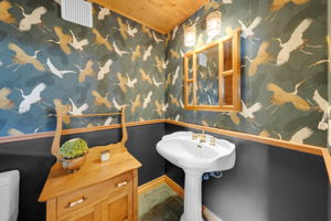 2 pc powder main floor