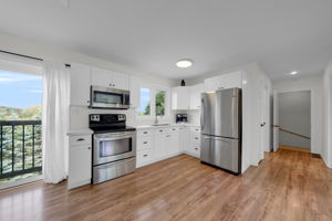 upper level apt kitchen