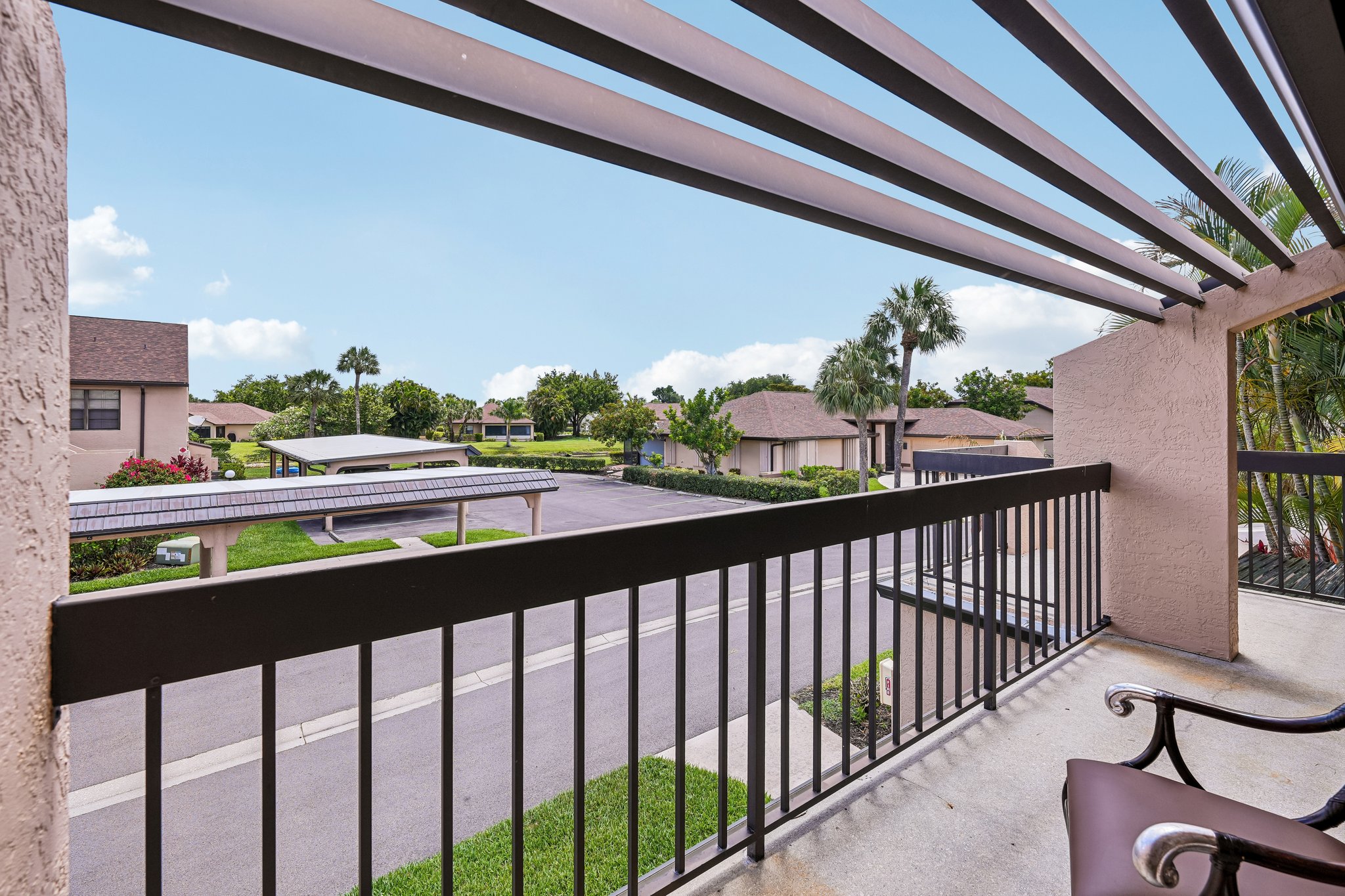 Admiralty Cir 5-S2205-006.jpg