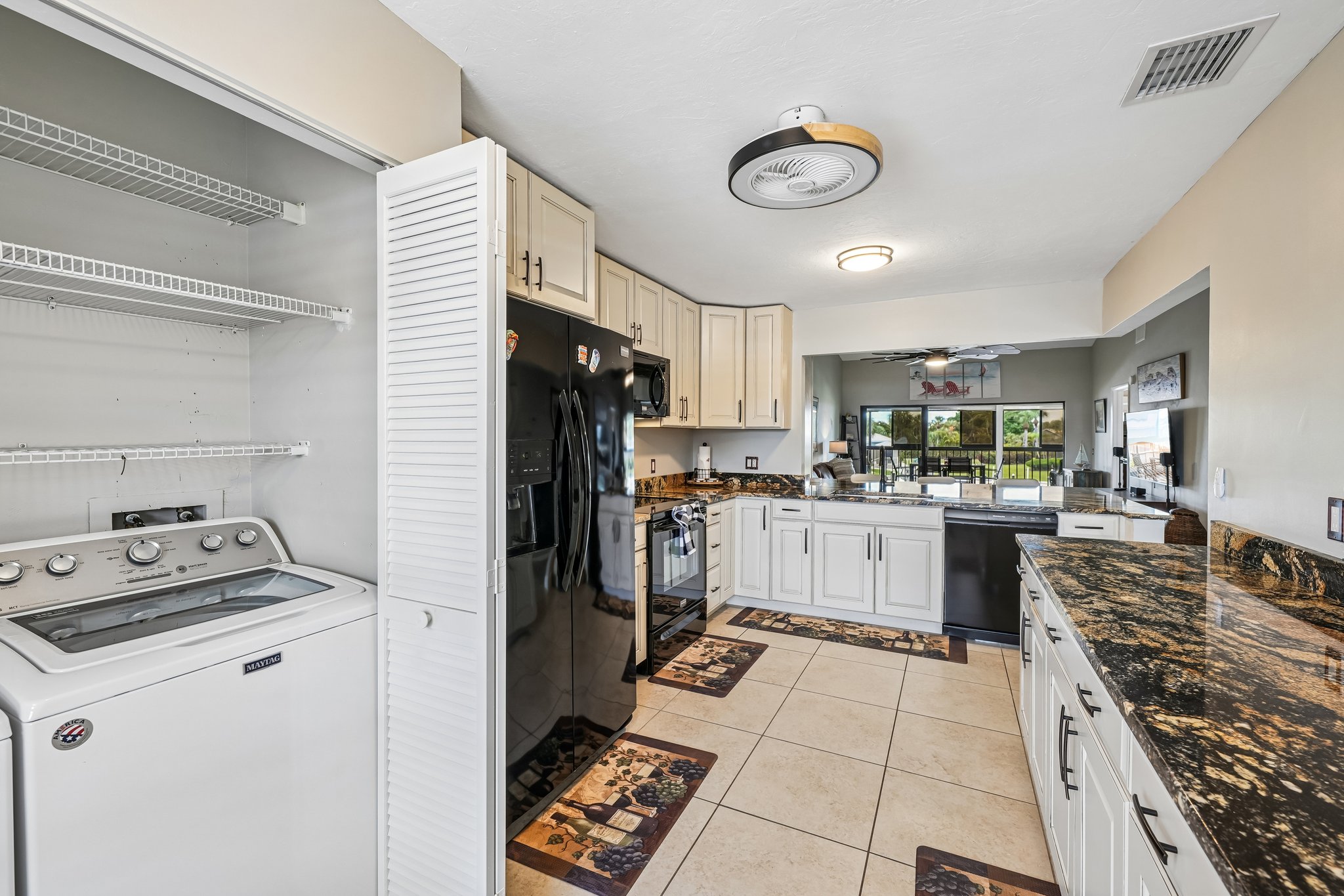 Admiralty Cir 5-S2205-015.jpg