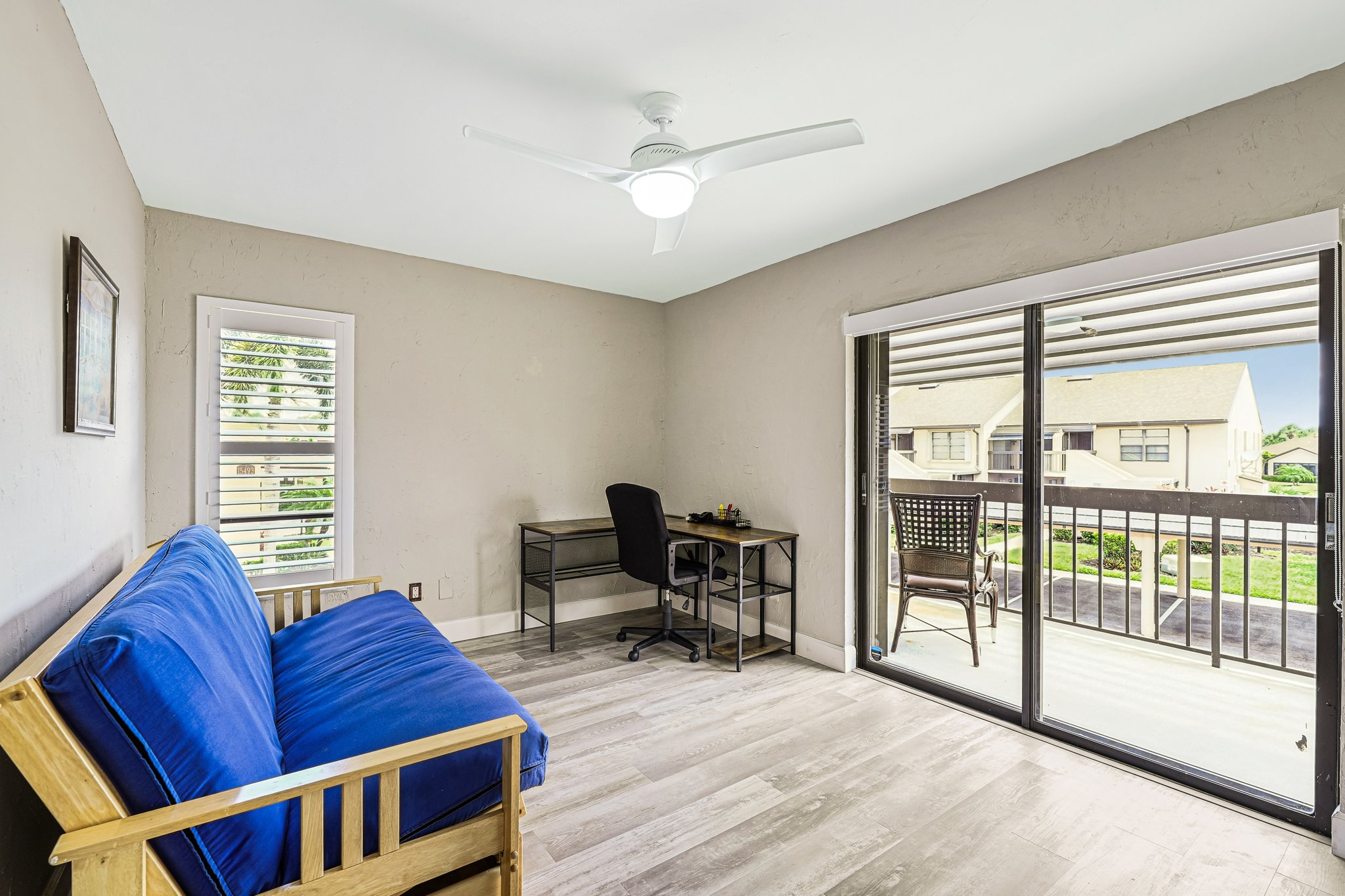 Admiralty Cir 5-S2205-016.jpg