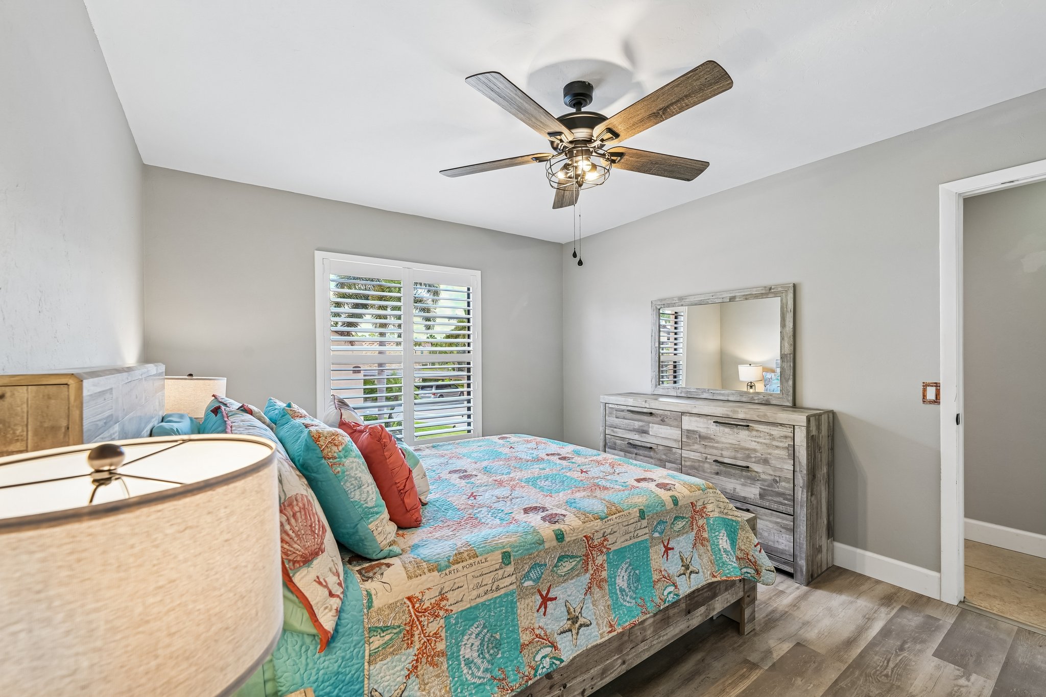 Admiralty Cir 5-S2205-022.jpg