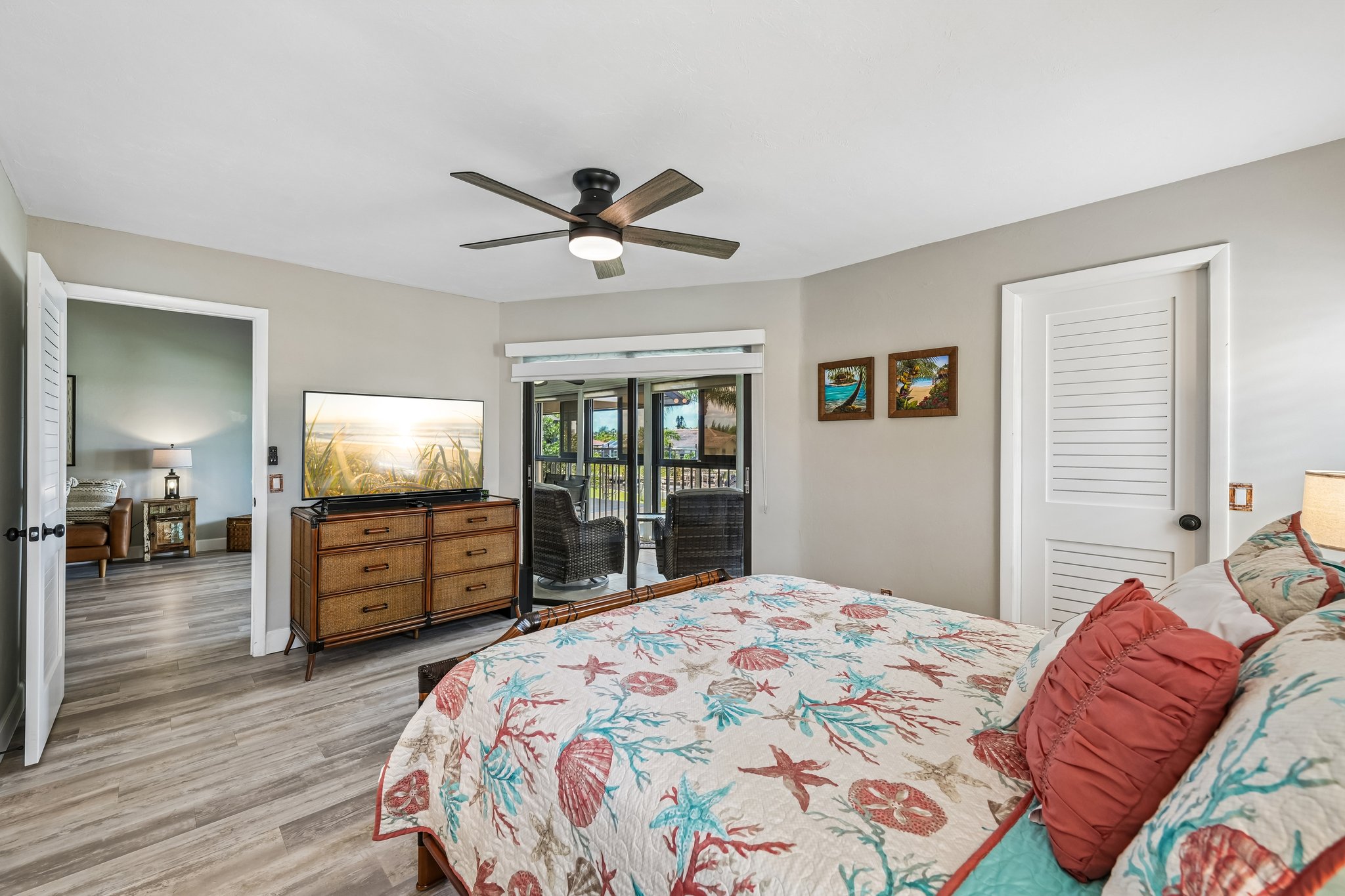 Admiralty Cir 5-S2205-024.jpg