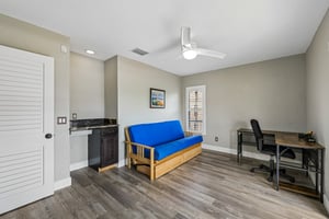 Admiralty Cir 5-S2205-017.jpg