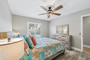 Admiralty Cir 5-S2205-022.jpg