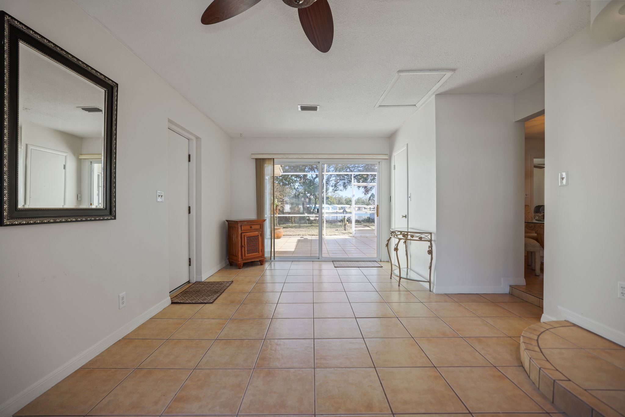 Family Room - 495A7091 (1)