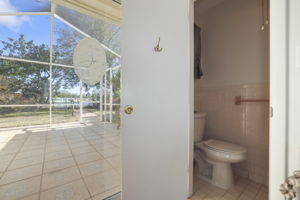 Bathroom 2 - 495A7077 (1)