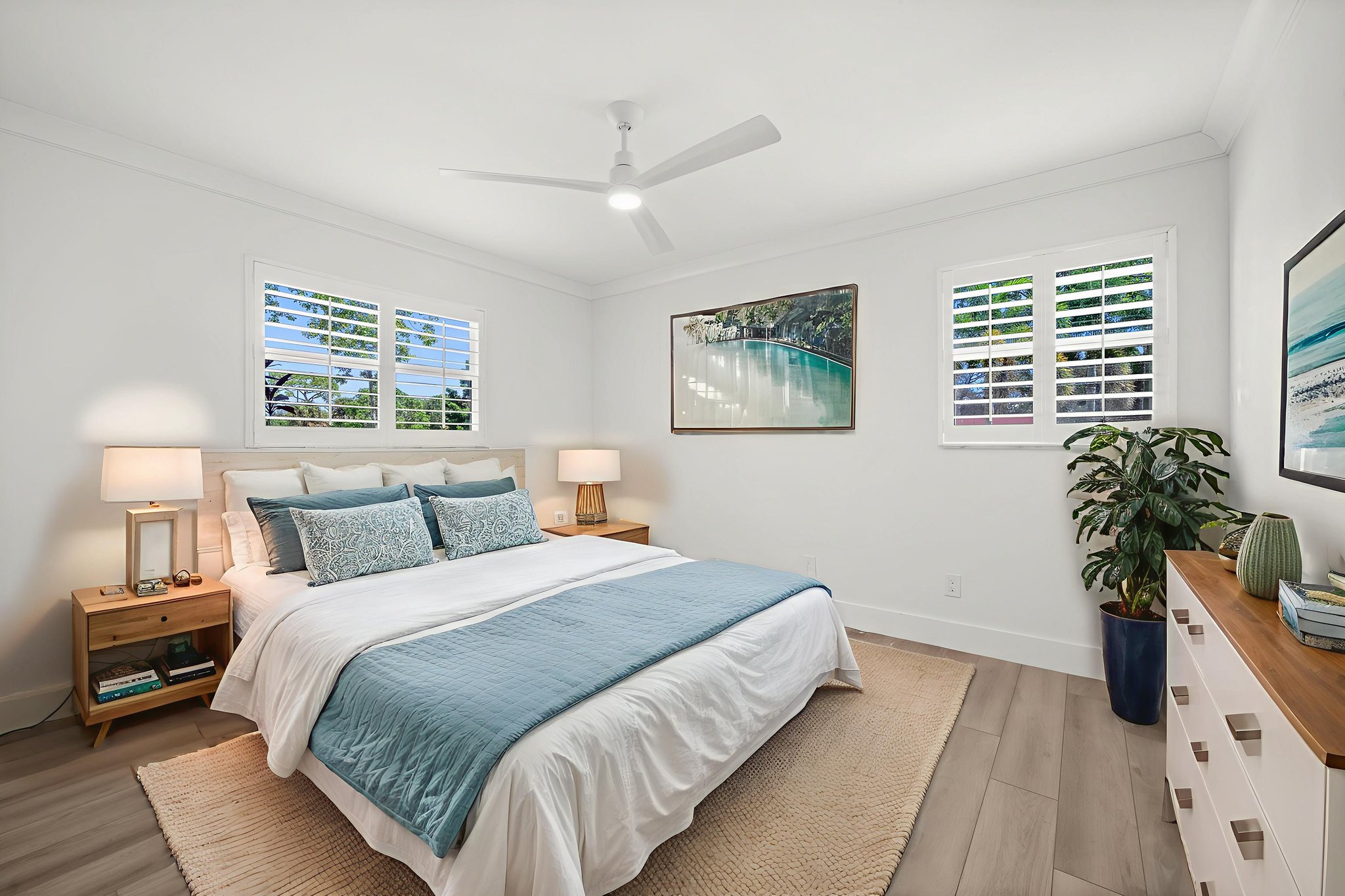 Z8T_7029 virtually staged.jpeg