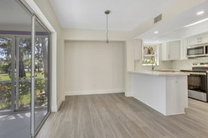 Dining - Breakfast Bar