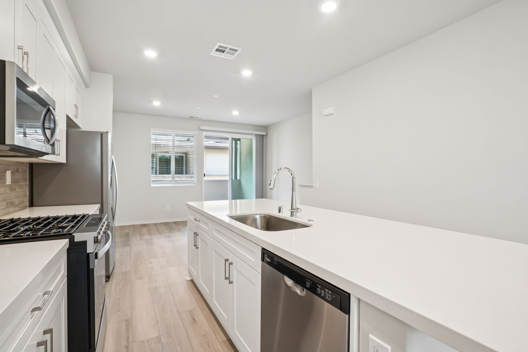 So Cal - Stratus - 1549 Stratus Dr Pomona CA 91768 - 011