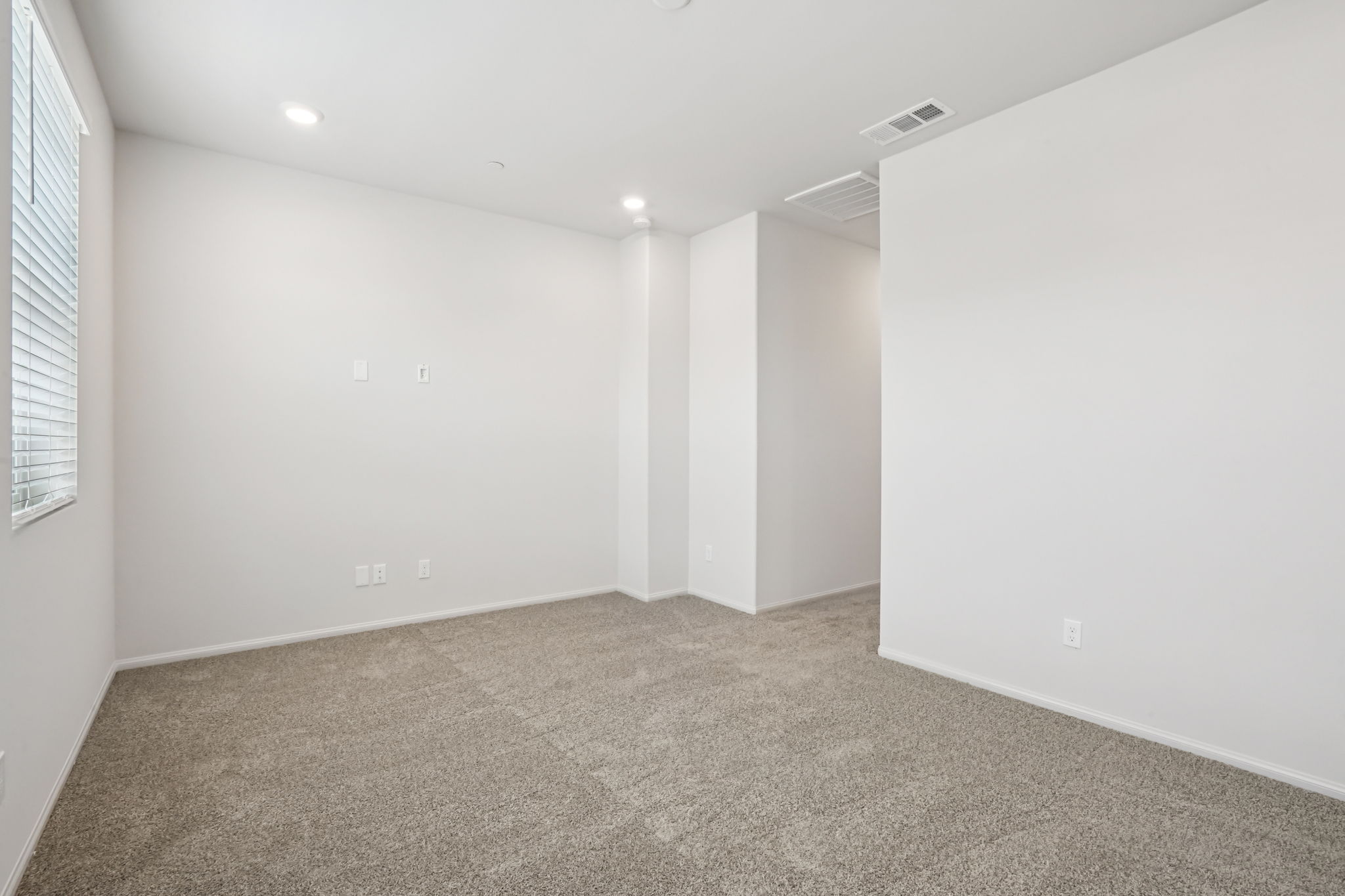 So Cal - Stratus - 1549 Stratus Dr Pomona CA 91768 - 027