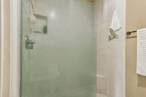  Photo 34