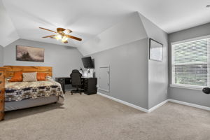  Photo 48