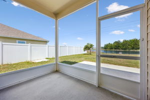 Screened-in Porch