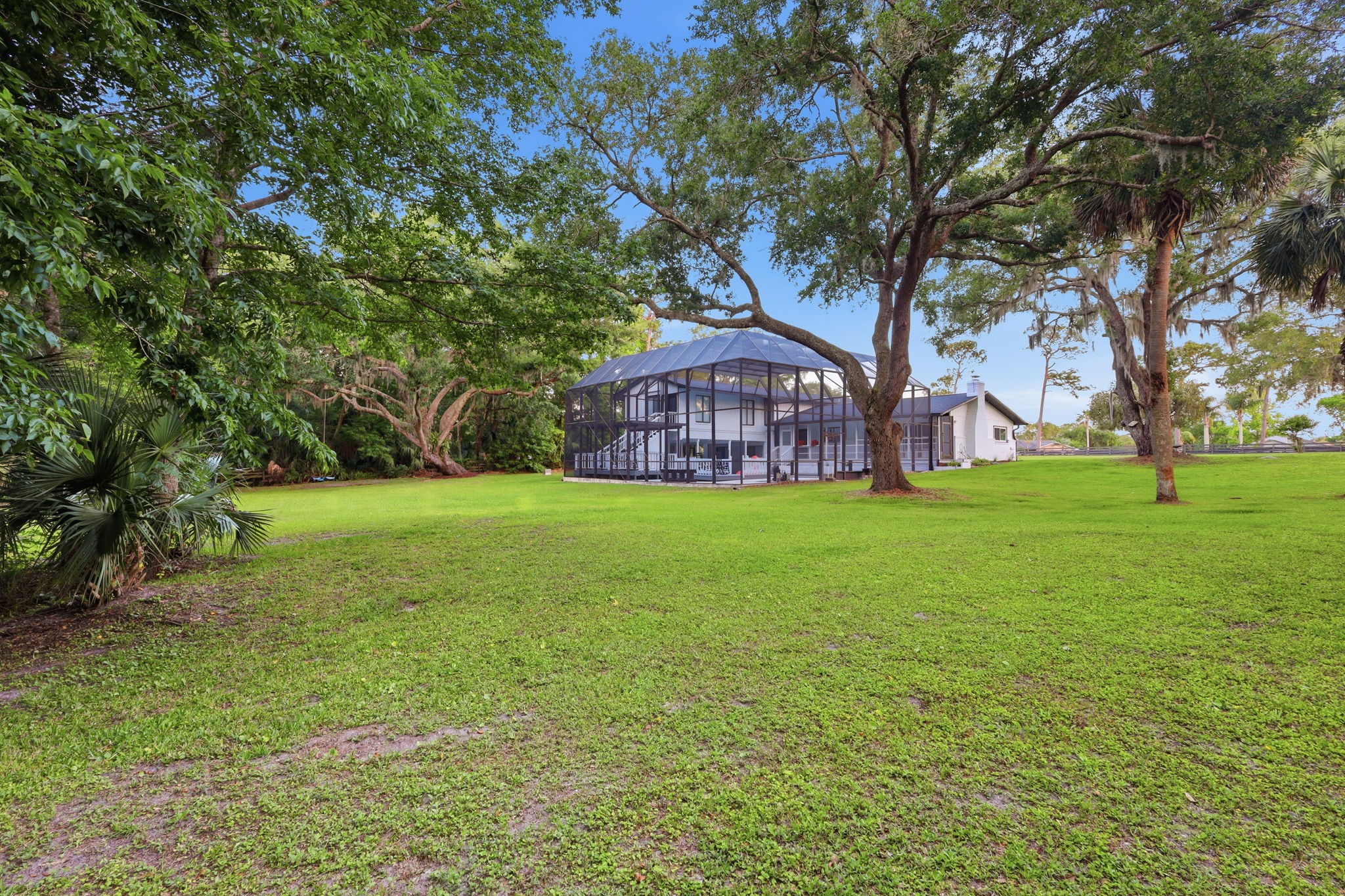  Photo 35