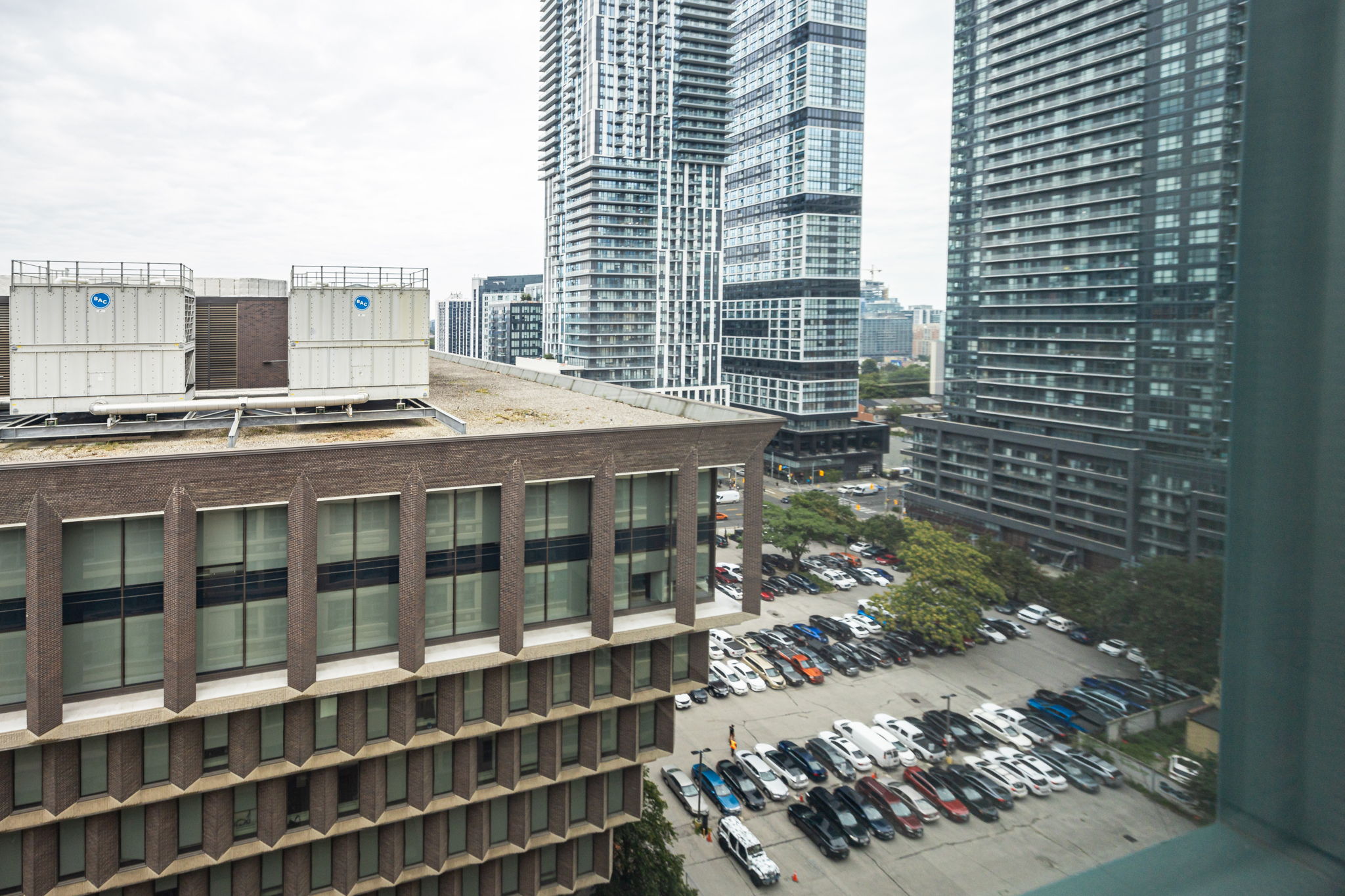 Toronto property showcase — delivered property photograph 21