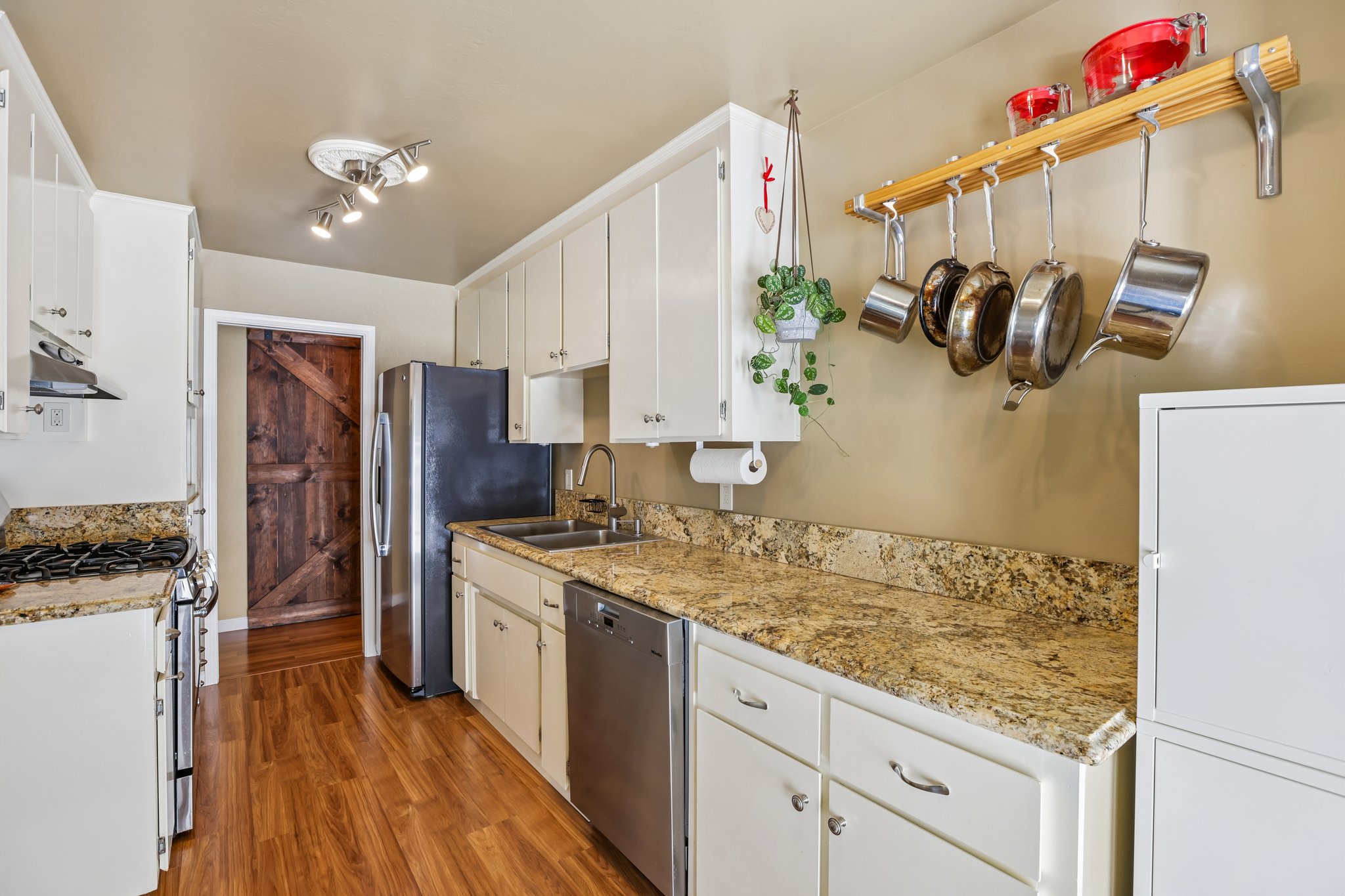 Keller Dr-S1206-015.jpg