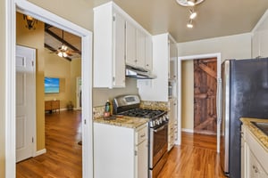Keller Dr-S1206-012.jpg