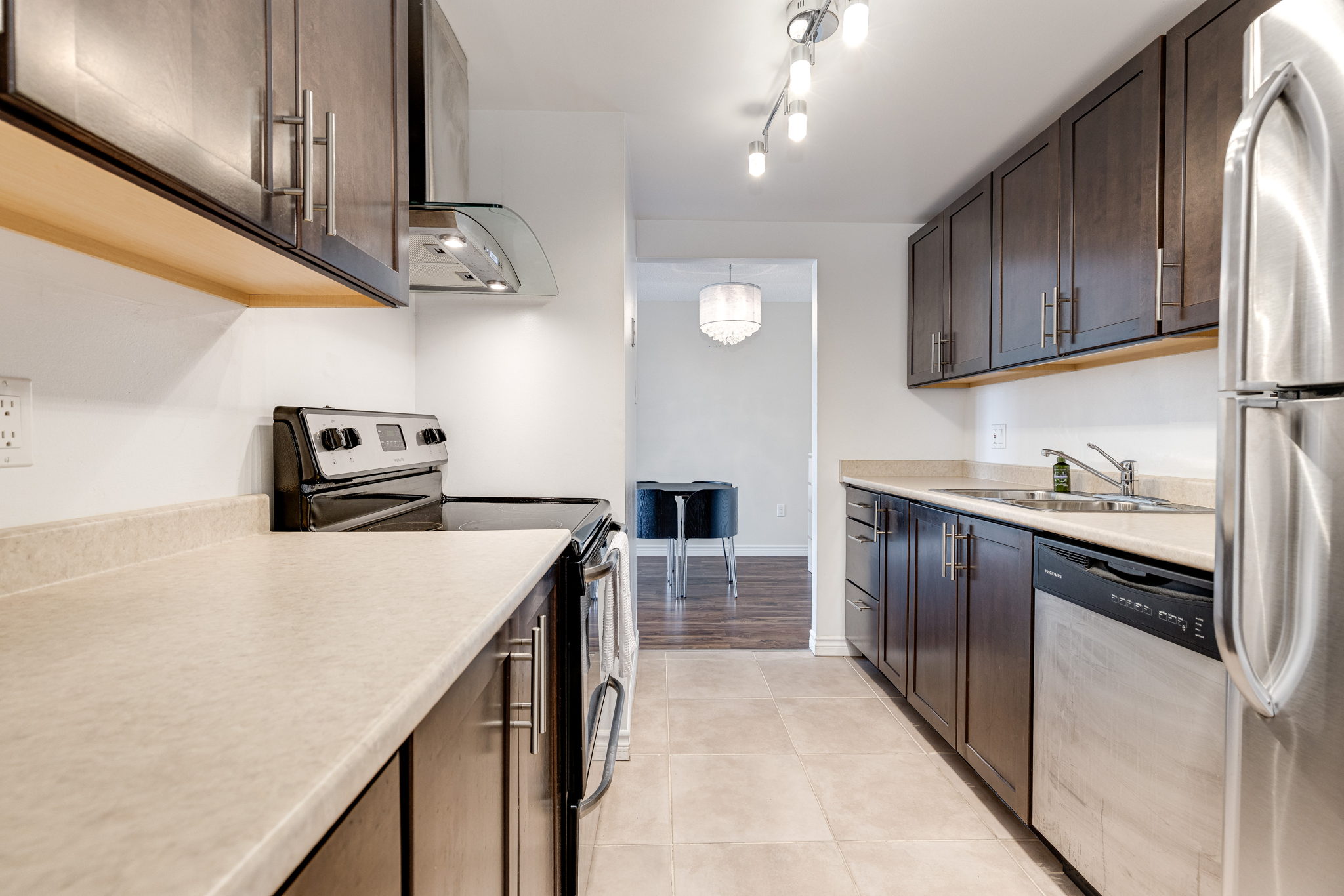 London property showcase — delivered property photograph 4