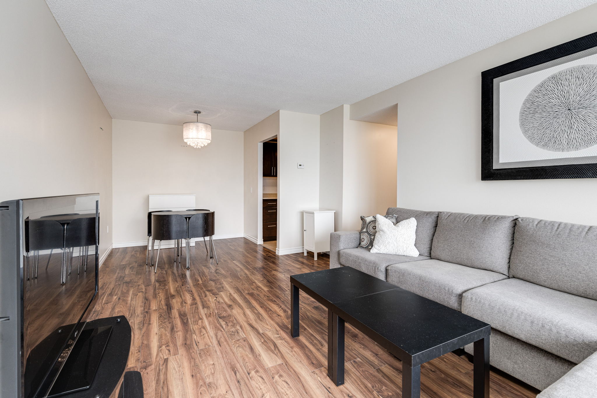 London property showcase — delivered property photograph 11